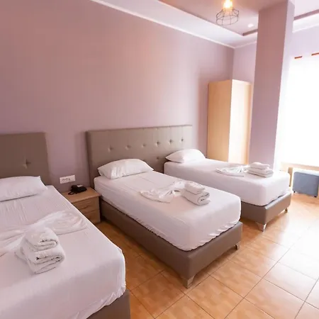 Ξενοδοχείο Triada 4*