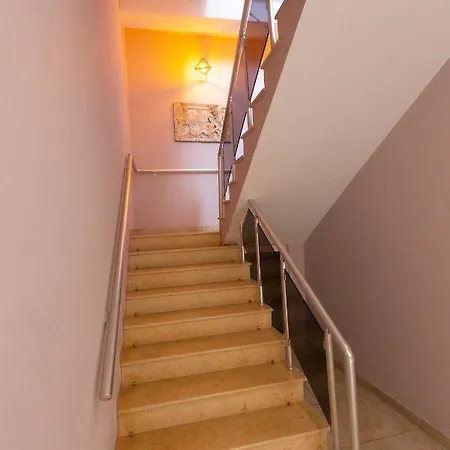 Hotel Triada Fushe-Kruje