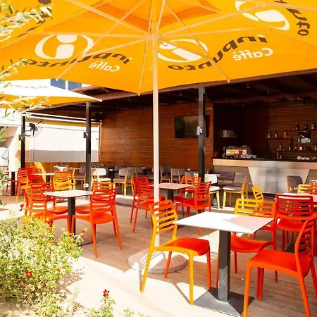 Ξενοδοχείο Triada 4*