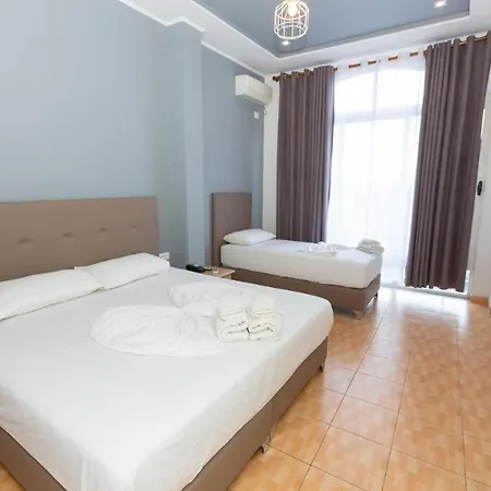 Triada Hotel