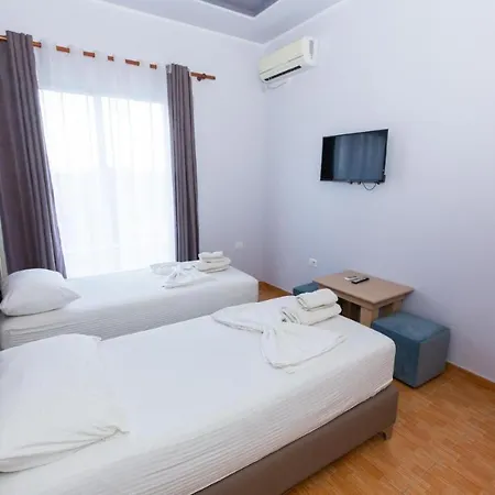 Triada 4*