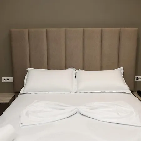 ホテル Triada 4*