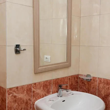 Triada Szálloda Fusha-Kruja